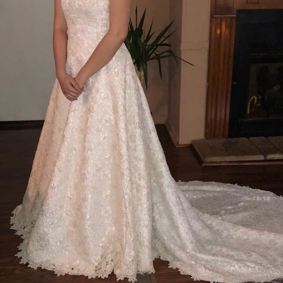 Wedding dress size 6 - Picture 2 of 6